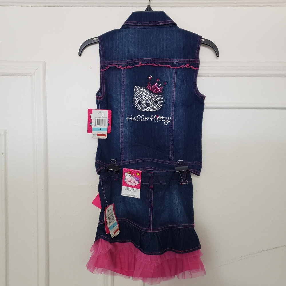 Hello Kitty outfit